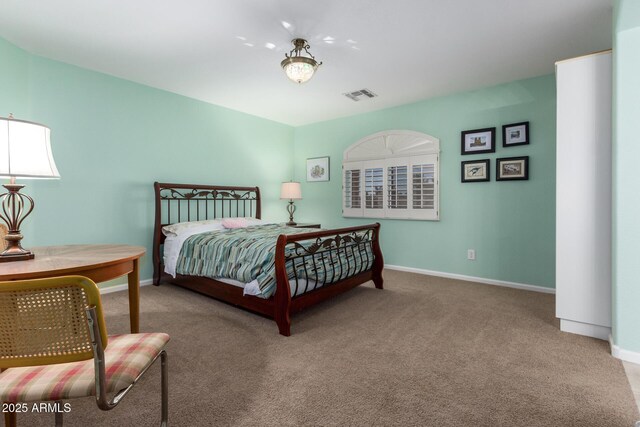 view of carpeted bedroom