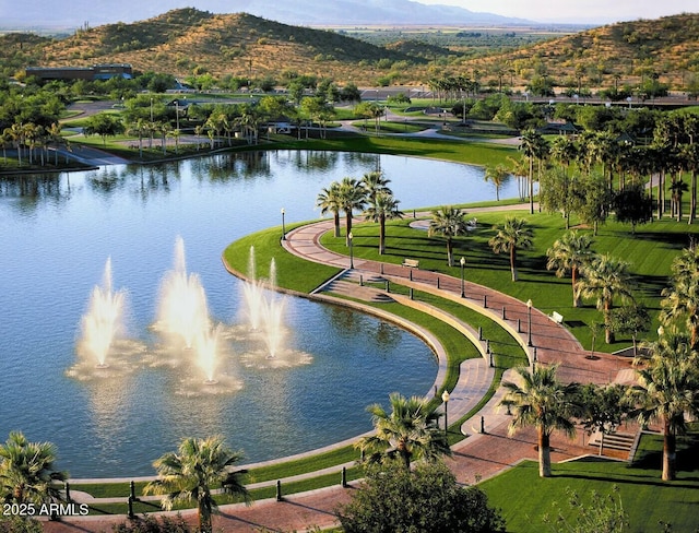 water view with a mountain view