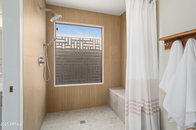 6366 W Saint John Ave, Glendale, AZ 85308 - bathroom with a tile shower
