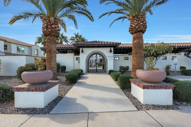 view of mediterranean / spanish-style house