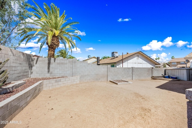 4136 W Hearn Rd, Phoenix, AZ 85053 - fenced backyard featuring a patio area