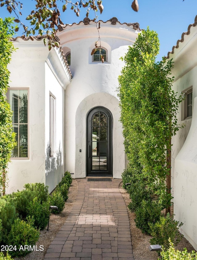 view of entrance to property