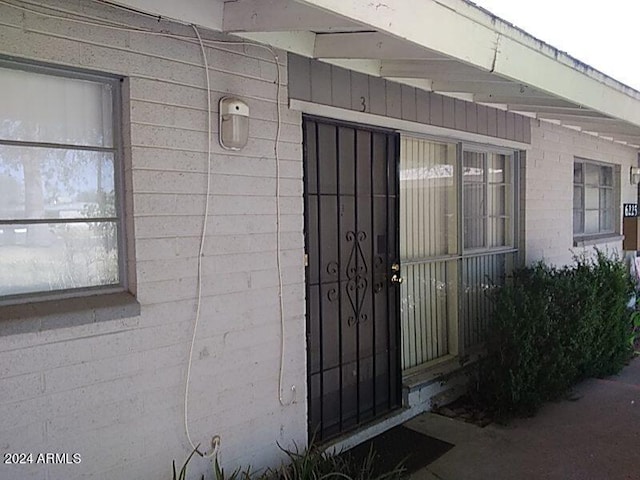 view of entrance to property