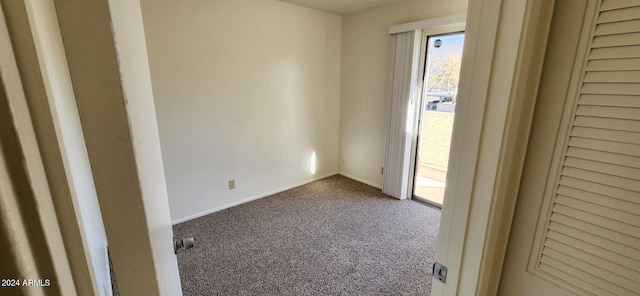 empty room with carpet