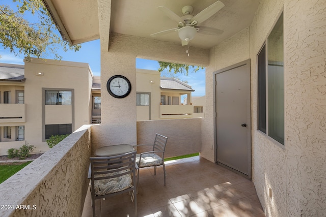 balcony with ceiling fan