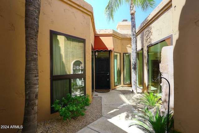 23014 N 86th St, Scottsdale, AZ 85255 - entrance to property with stucco siding
