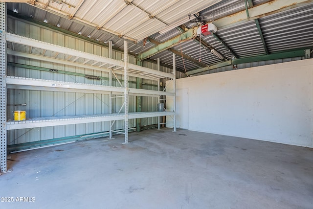 2724 W Colt Rd, Chandler, AZ 85224 - garage featuring a garage door opener