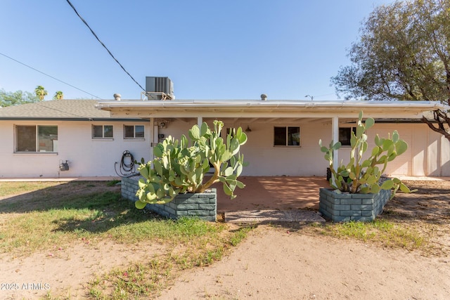 6820 E Pinchot Ave, Scottsdale, AZ 85251 - view of front of home featuring a patio