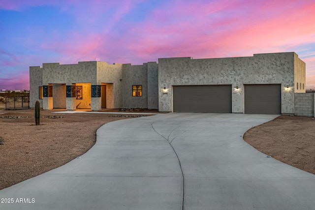 view of front facade featuring a garage