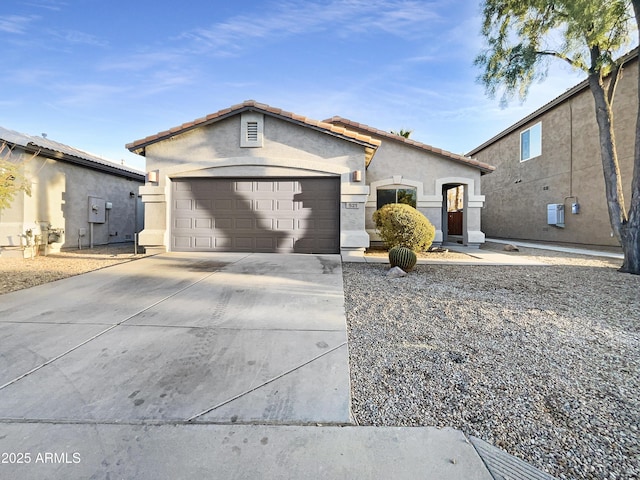 view of front facade with a garage