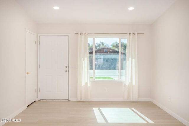 1906 N Evergreen St, Chandler, AZ 85225 - foyer with light wood finished floors, baseboards, and recessed lighting