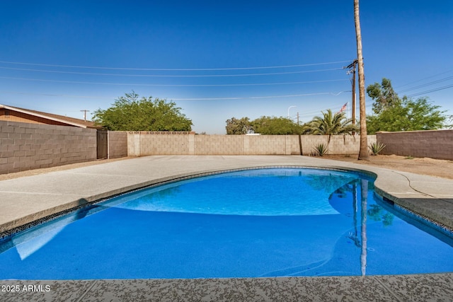 1906 N Evergreen St, Chandler, AZ 85225 - view of swimming pool with a fenced backyard