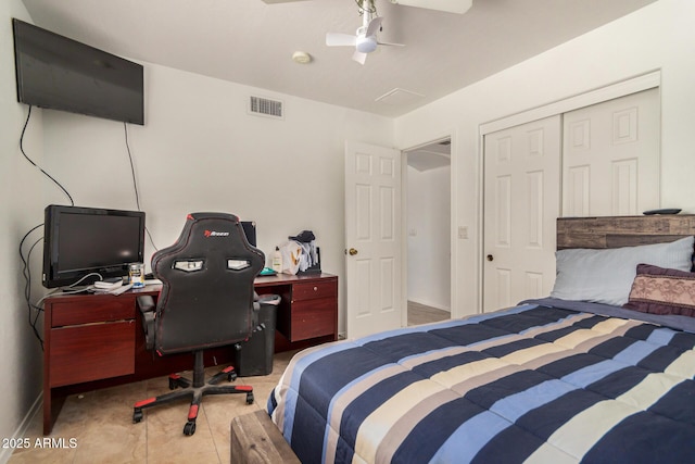 5220 W Desert Ln, Laveen, AZ 85339 - bedroom featuring a desk, a ceiling fan, and baseboards