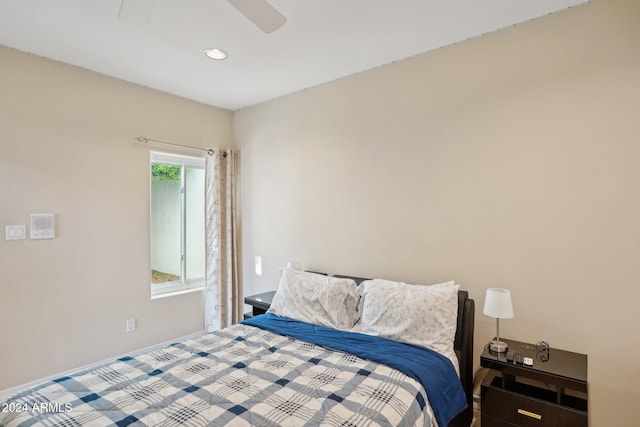 bedroom featuring ceiling fan