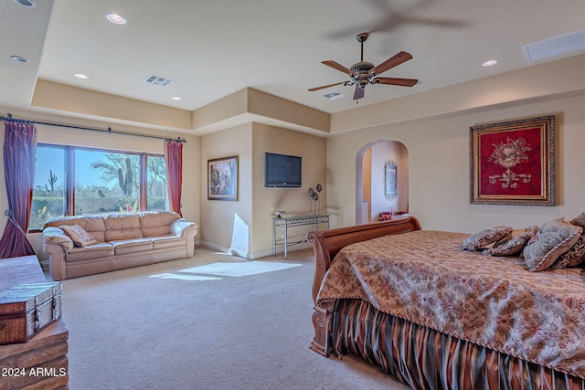 bedroom featuring carpet and ceiling fan