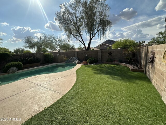 2138 E Williams Dr, Phoenix, AZ 85024 - view of pool featuring a patio