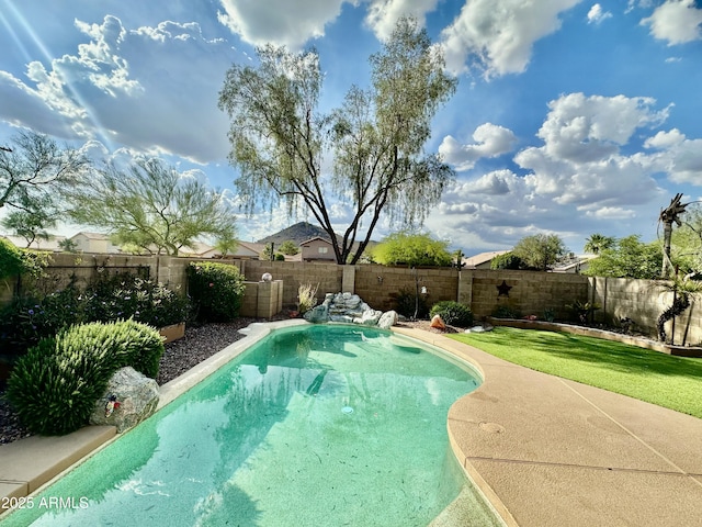 2138 E Williams Dr, Phoenix, AZ 85024 - view of pool featuring a fenced backyard and a patio
