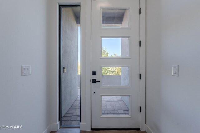 33766 N 86th St, Scottsdale, AZ 85266 - entryway with baseboards
