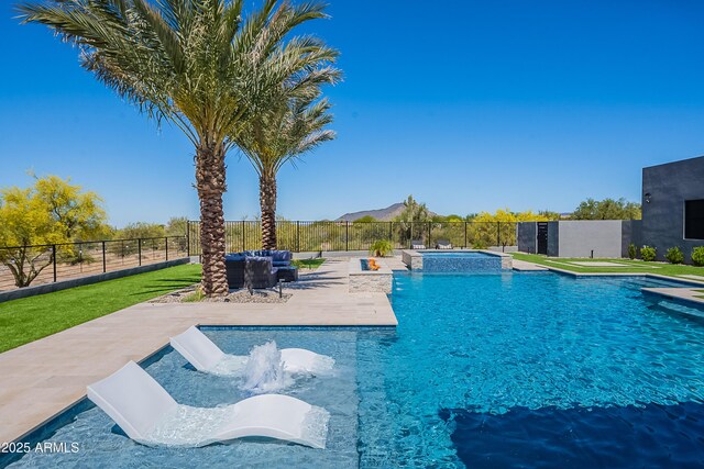 33766 N 86th St, Scottsdale, AZ 85266 - view of pool featuring an in-ground hot tub, fence, and a patio area