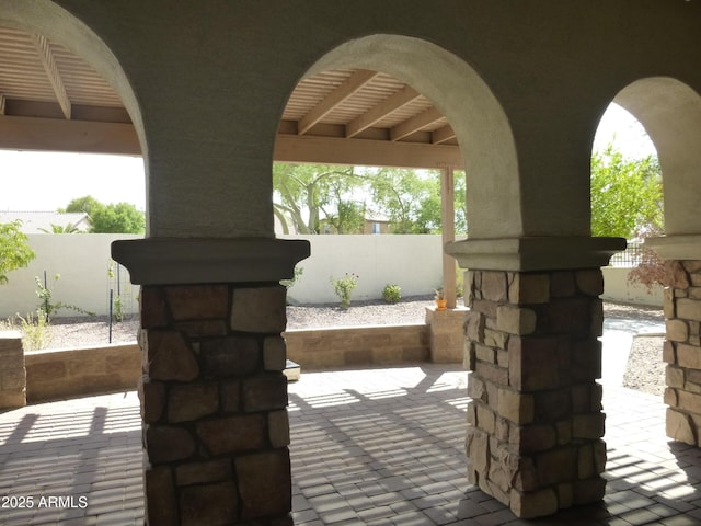 6687 S Banning St, Gilbert, AZ 85298 - view of patio / terrace