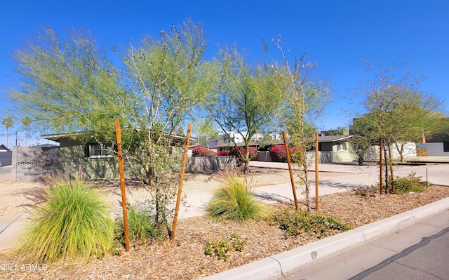 view of yard featuring fence