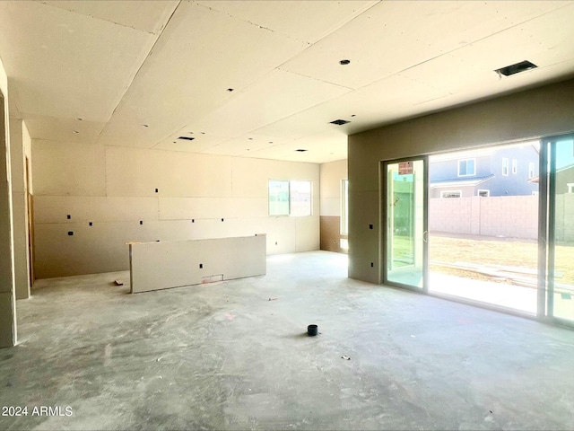 empty room featuring concrete floors