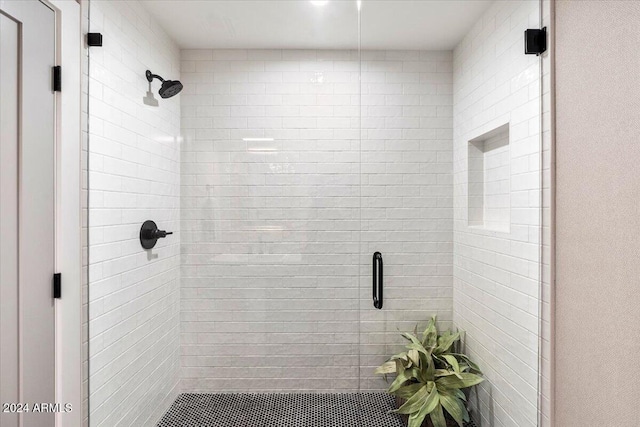 8014 E Del Tesoro Dr, Scottsdale, AZ 85258 - full bathroom with a shower stall