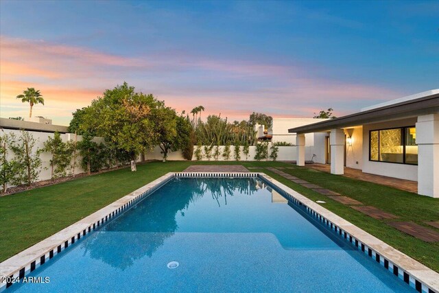 8014 E Del Tesoro Dr, Scottsdale, AZ 85258 - view of swimming pool