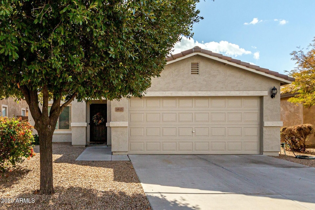 view of front facade with a garage