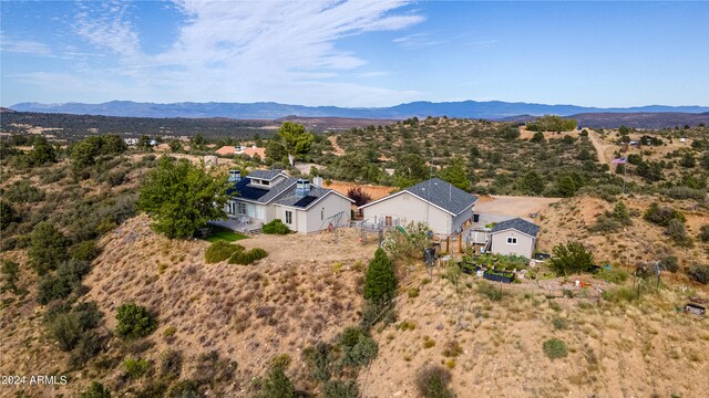 bird's eye view featuring a mountain view