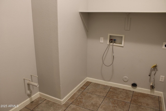 3559 N 143rd Ave, Goodyear, AZ 85395 - laundry area with hookup for a washing machine, gas dryer hookup, tile patterned flooring, and baseboards