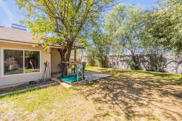 view of yard with a patio