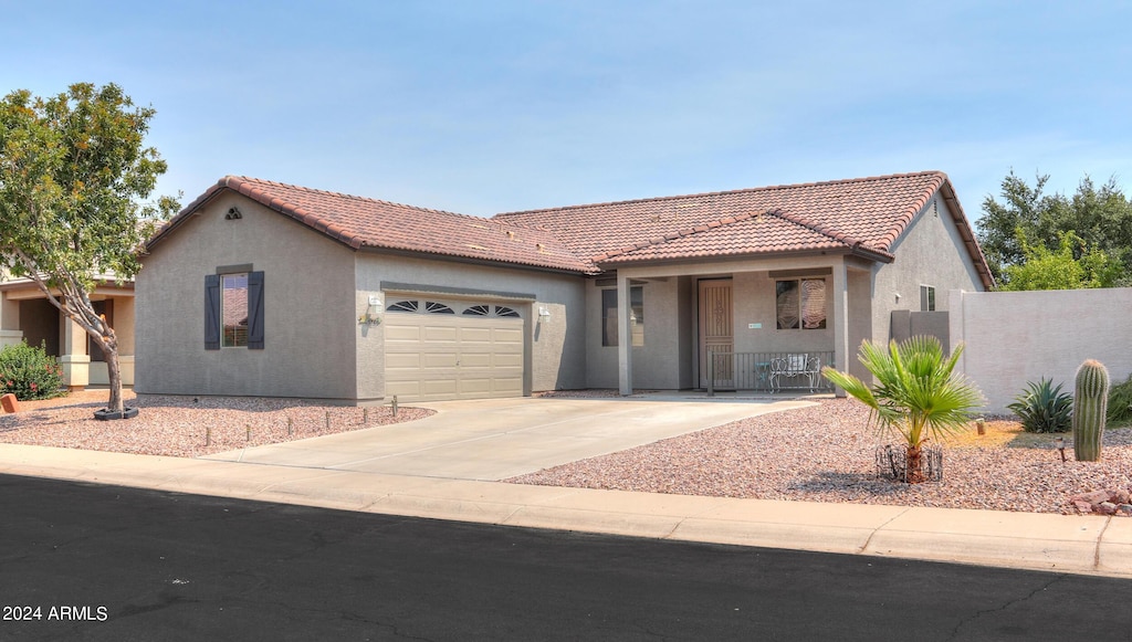 view of front facade with a garage