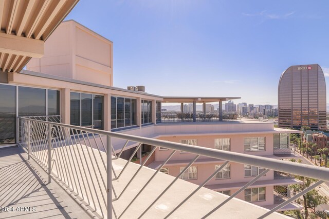 2201 N Central Ave Unit 4E, Phoenix, AZ 85004 - balcony featuring a city view