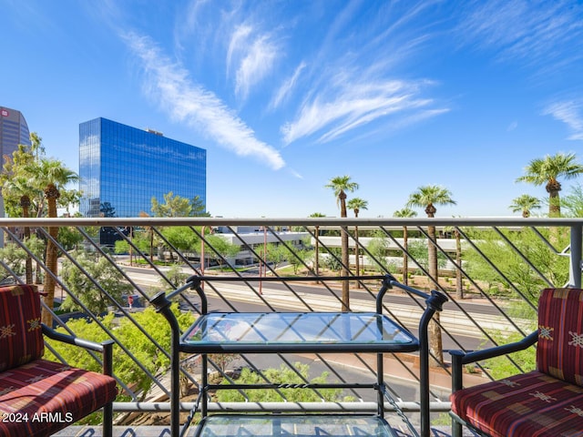 2201 N Central Ave Unit 4E, Phoenix, AZ 85004 - view of balcony