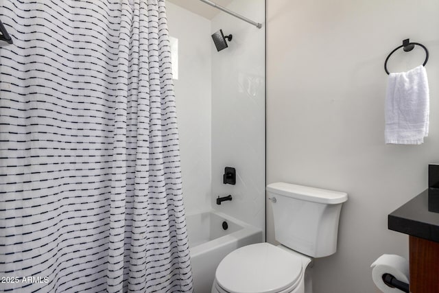 3635 N 68th St Unit 5, Scottsdale, AZ 85251 - bathroom with shower / tub combo with curtain and toilet