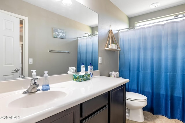 10840 W Saddlehorn Rd, Peoria, AZ 85383 - bathroom featuring vanity, a shower with curtain, and toilet