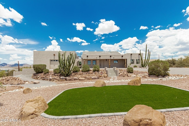 5736 E Singletree St, Apache Junction, AZ 85119 - view of green lawn