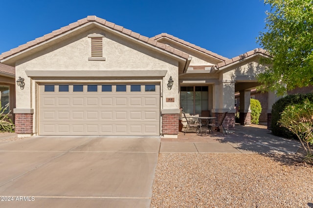 view of front facade with a garage