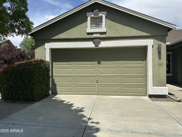 7554 E Circle Wagons Way, Prescott Valley, AZ 86315 - garage featuring concrete driveway