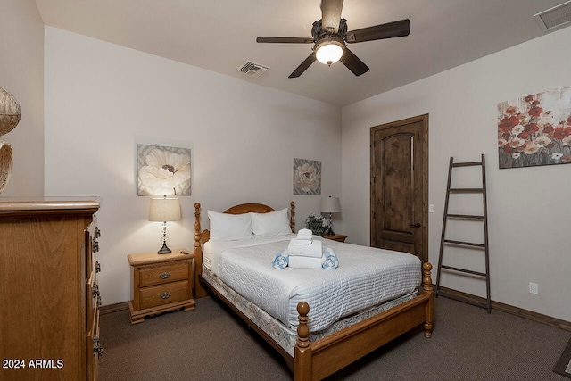 carpeted bedroom featuring ceiling fan