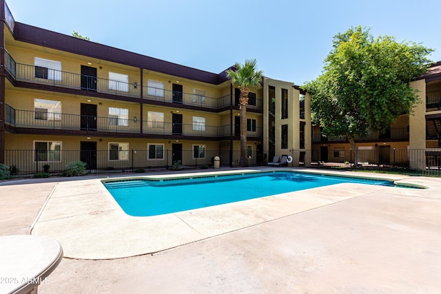461 W Holmes Ave Unit 350, Mesa, AZ 85210 - view of community pool