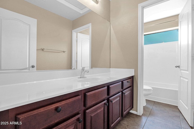 2620 E Rustling Oaks Ln, Phoenix, AZ 85024 - bathroom featuring vanity, toilet, and tile patterned floors