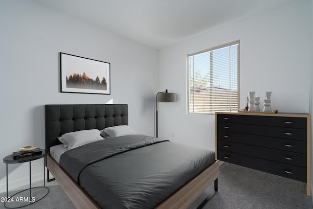 bedroom with carpet flooring