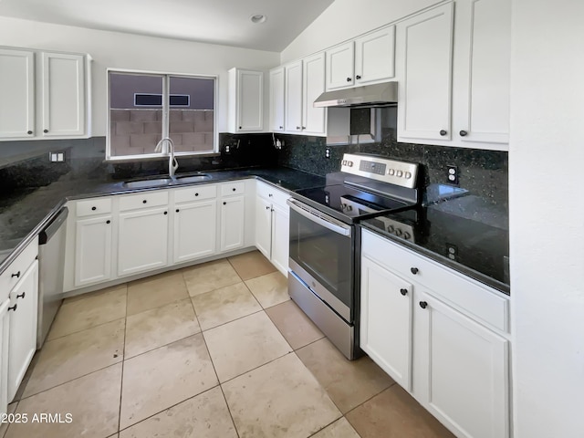 317 E Nunneley Rd, Gilbert, AZ 85296 - kitchen featuring stainless steel appliances, under cabinet range hood, decorative backsplash, white cabinetry, and lofted ceiling