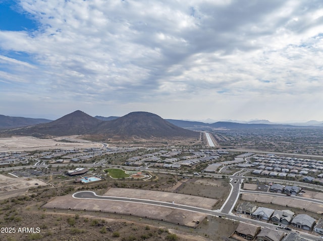 bird's eye view featuring a mountain view