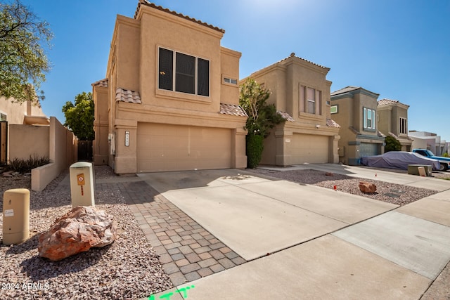 view of front facade with a garage