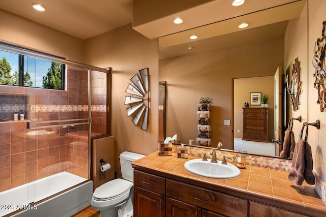 30 Paraiso Corte, Sedona, AZ 86351 - bathroom with vanity, toilet, bath / shower combo with glass door, and recessed lighting