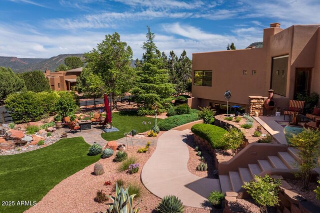 30 Paraiso Corte, Sedona, AZ 86351 - view of green lawn featuring a mountain view