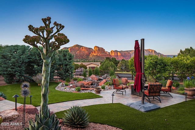 30 Paraiso Corte, Sedona, AZ 86351 - view of patio / terrace featuring a mountain view